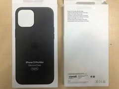 Genuine Apple Silicone Case with Magsafe For iPhone 12 Pro Max in Black