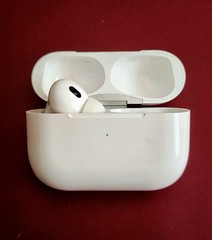 Apple AirPods (3rd Generation) – Left Earbud & MagSafe Wireless Charging A2564