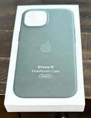 Apple FineWoven Case with MagSafe for iPhone 15 – Evergreen MT3J3ZM/A – NEW